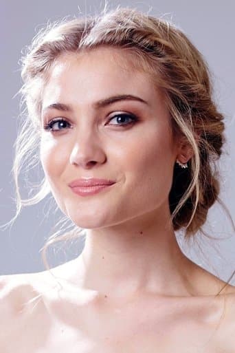 Skyler Samuels fotoğrafı