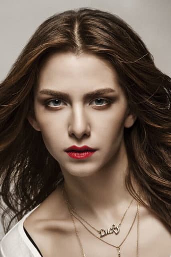 Ezgi Asaroğlu fotoğrafı
