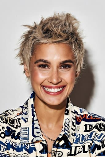 Sophia Ali fotoğrafı