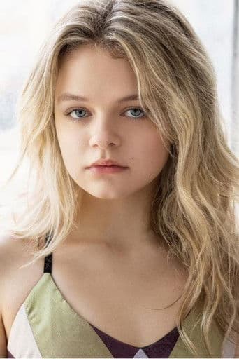 Kylie Rogers fotoğrafı