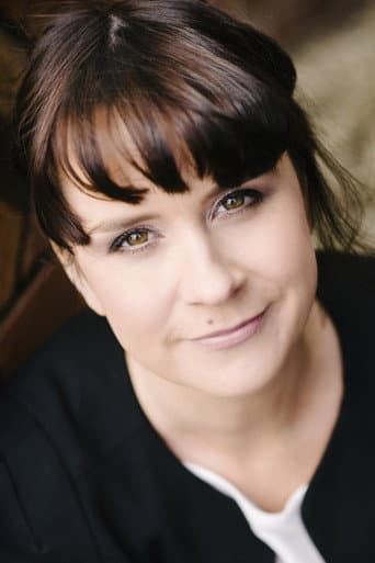 Emily Taheny fotoğrafı