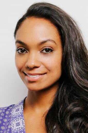 Lyndie Greenwood fotoğrafı