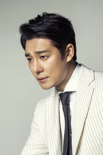 Lee Tae-kon fotoğrafı