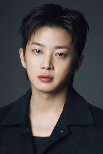 Kim Min Suk fotoğrafı