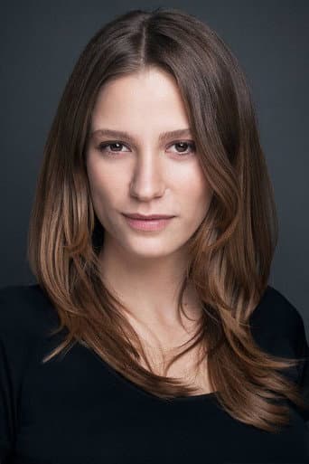 Serenay Sarıkaya fotoğrafı