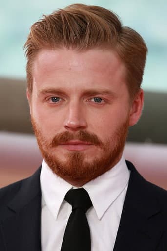Jack Lowden fotoğrafı