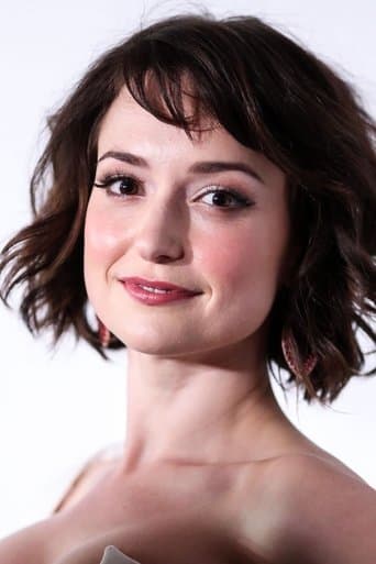 Milana Vayntrub fotoğrafı