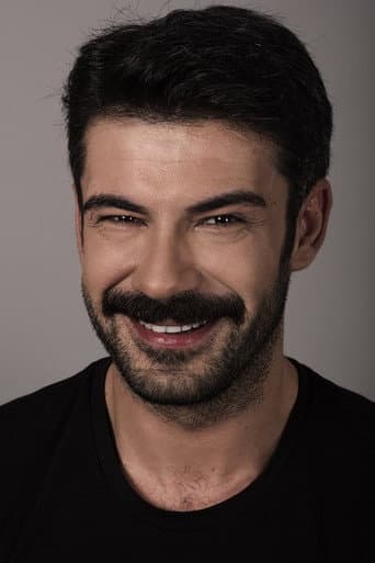 Rüzgar Aksoy fotoğrafı