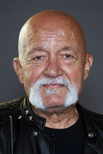 Sümer Tilmaç fotoğrafı