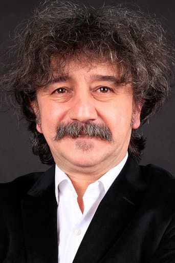Süleyman Atanısev fotoğrafı