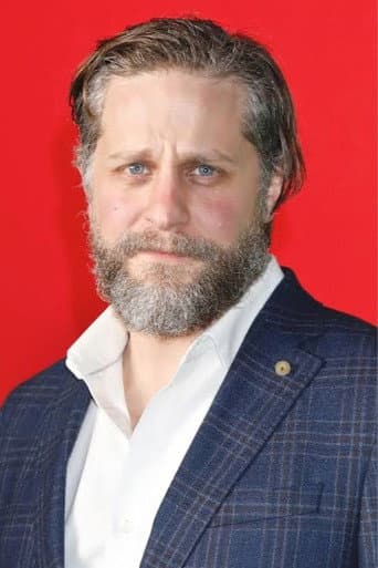 Joe Tippett fotoğrafı