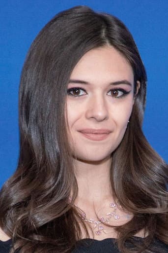 Nicole Maines fotoğrafı