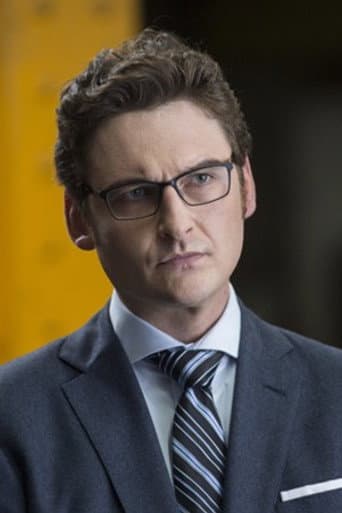 Toby Leonard Moore fotoğrafı