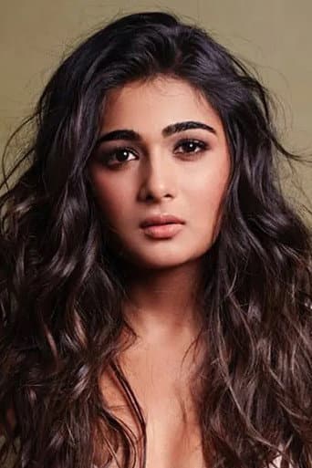 Shalini Pandey fotoğrafı