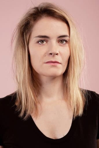 Hazel Brugger fotoğrafı