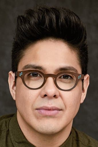 George Salazar fotoğrafı