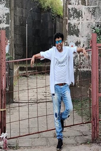 Yogesh Tripathi fotoğrafı