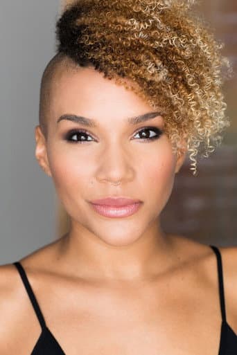 Emmy Raver-Lampman fotoğrafı