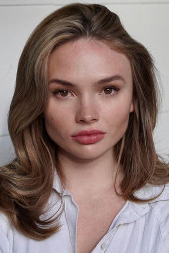 Natalie Alyn Lind fotoğrafı