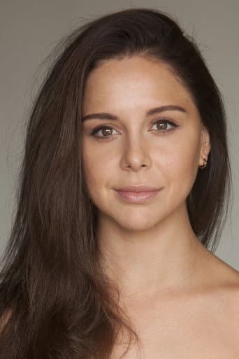 Makenzie Vega fotoğrafı