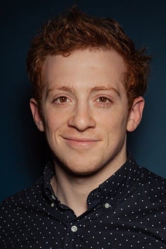 Ethan Slater fotoğrafı