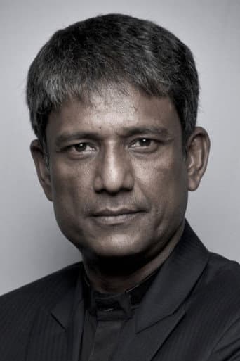 Adil Hussain fotoğrafı