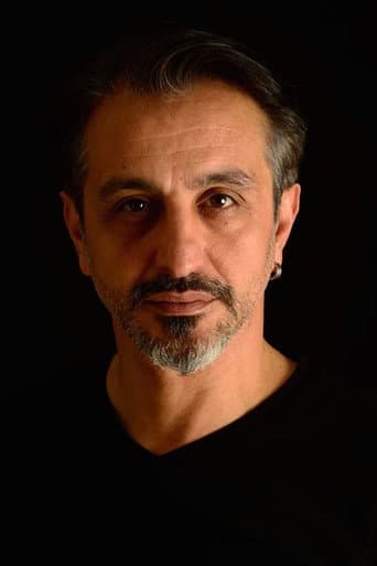Ruhi Sarı fotoğrafı