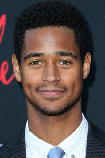 Alfred Enoch fotoğrafı