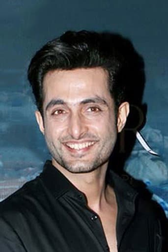 Aadil Khan fotoğrafı