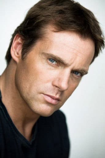Michael Shanks fotoğrafı
