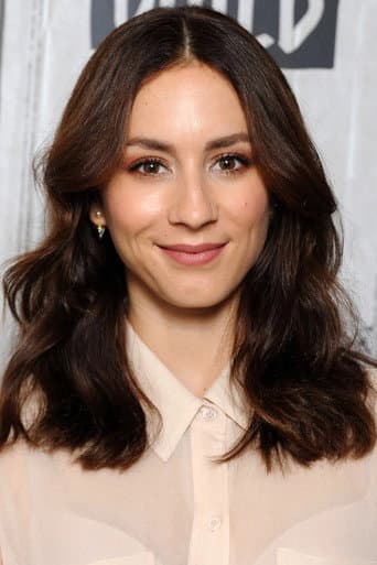 Troian Bellisario fotoğrafı