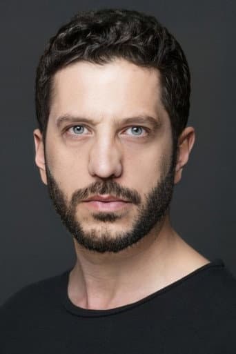 Eser Karabil fotoğrafı