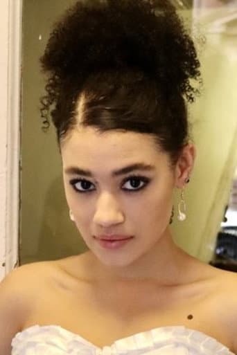 Alicia Crowder fotoğrafı