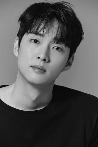 Kang Young-seok fotoğrafı