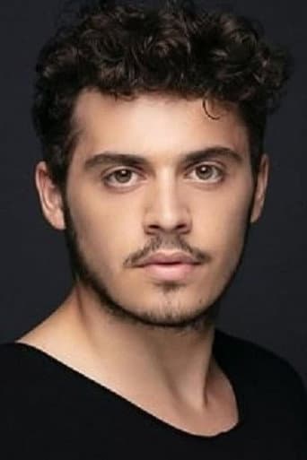 Kerem Alp Kabul fotoğrafı