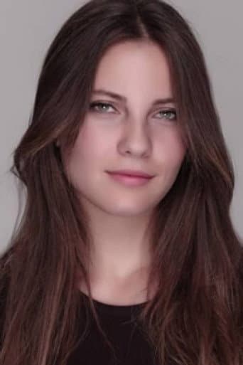 Hande Cömertler fotoğrafı
