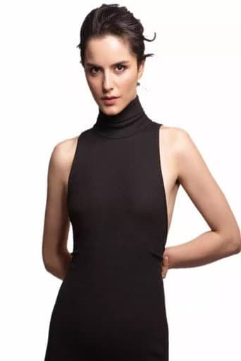 Hande Elaman fotoğrafı