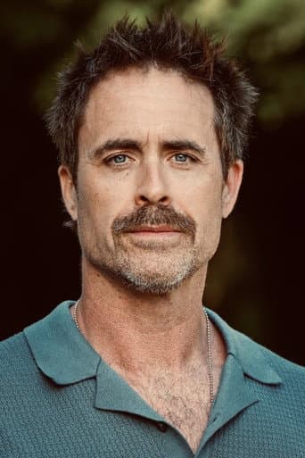 James Murray fotoğrafı