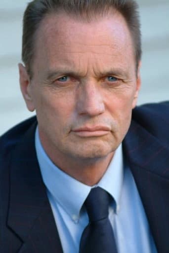 Gregory Scott Cummins fotoğrafı