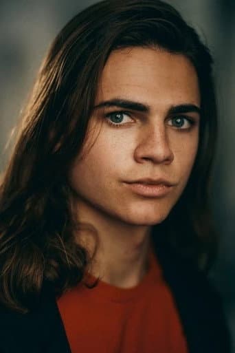 Oliver Watson fotoğrafı