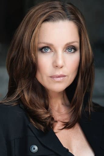 Sarah-Jane Redmond fotoğrafı
