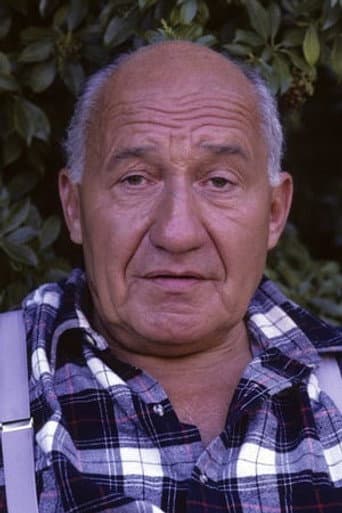 Walter Gotell fotoğrafı