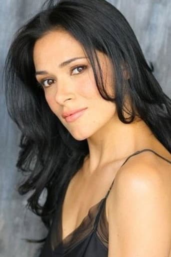 Simone Kessell fotoğrafı