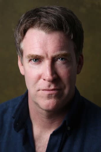 Brian Hutchison fotoğrafı