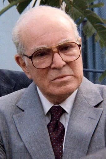Stephen Elliott fotoğrafı