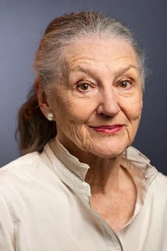 Maggie Dence fotoğrafı