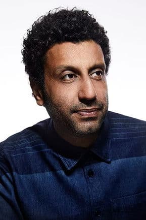 Adeel Akhtar fotoğrafı