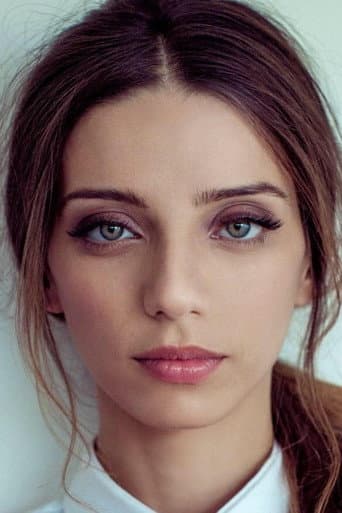 Angela Sarafyan fotoğrafı