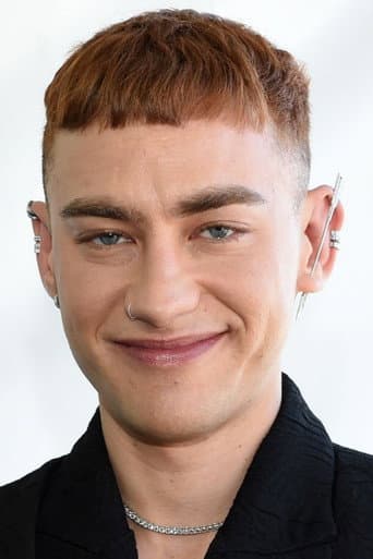 Olly Alexander fotoğrafı