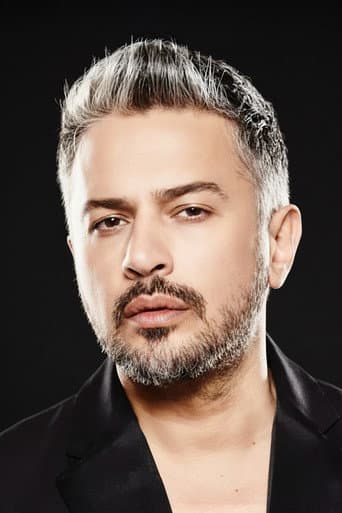 Emre Altuğ fotoğrafı